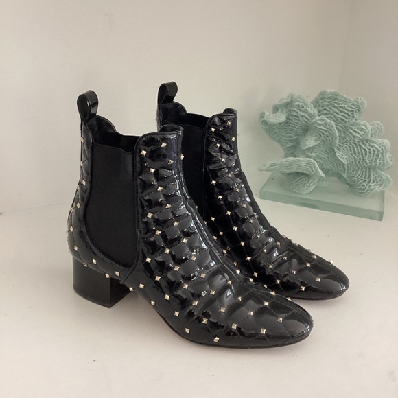 Valentino Rockstud Accents Patent Leather Chelsea Ankle boots 37